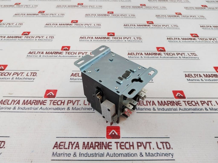 Eaton Xtcddp2P40 Ac Magnetic Contactor 50A 380V 50/60Hz