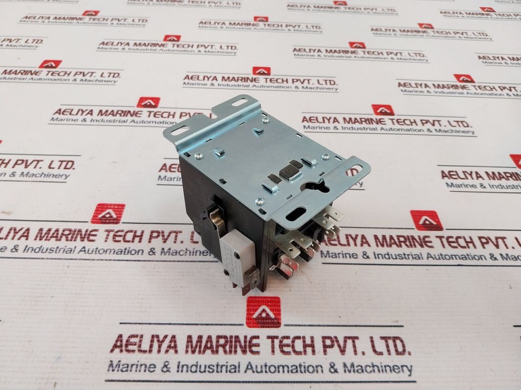 Eaton Xtcddp3P25 Ac Magnetic Contactor 35A 380V 50/60Hz