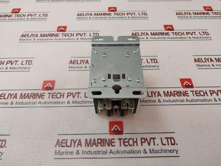 Eaton Xtcddp3P30 Ac Magnetic Contactor 40Amp 660V 50/60Hz