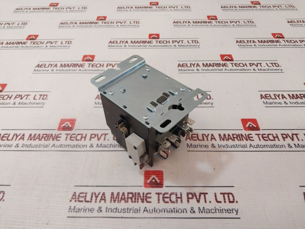 Eaton Xtcddp3P40 Ac Magnetic Contactor 50Amp 50/60Hz