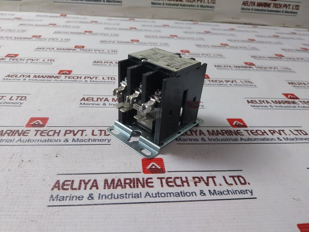 Eaton Xtcddp3P40 Ac Magnetic Contactor 660V 50/60Hz