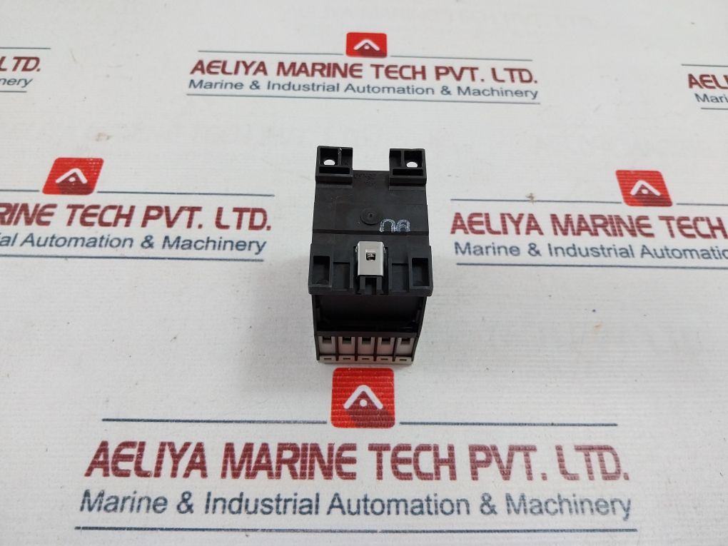 Eaton Xtre10B22 Contactor Relay