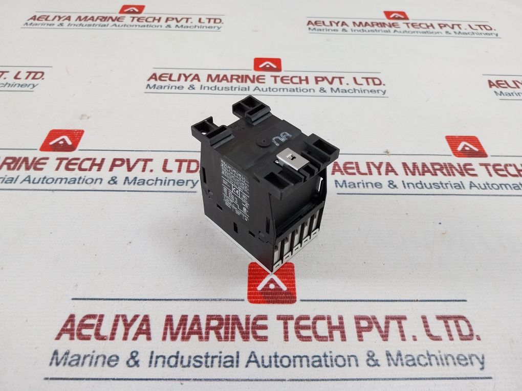 Eaton Xtre10B22 Contactor Relay