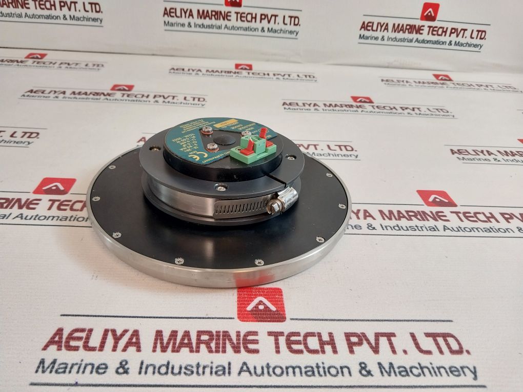 Electro-flow Controls M25X Analogue Gauge 28V