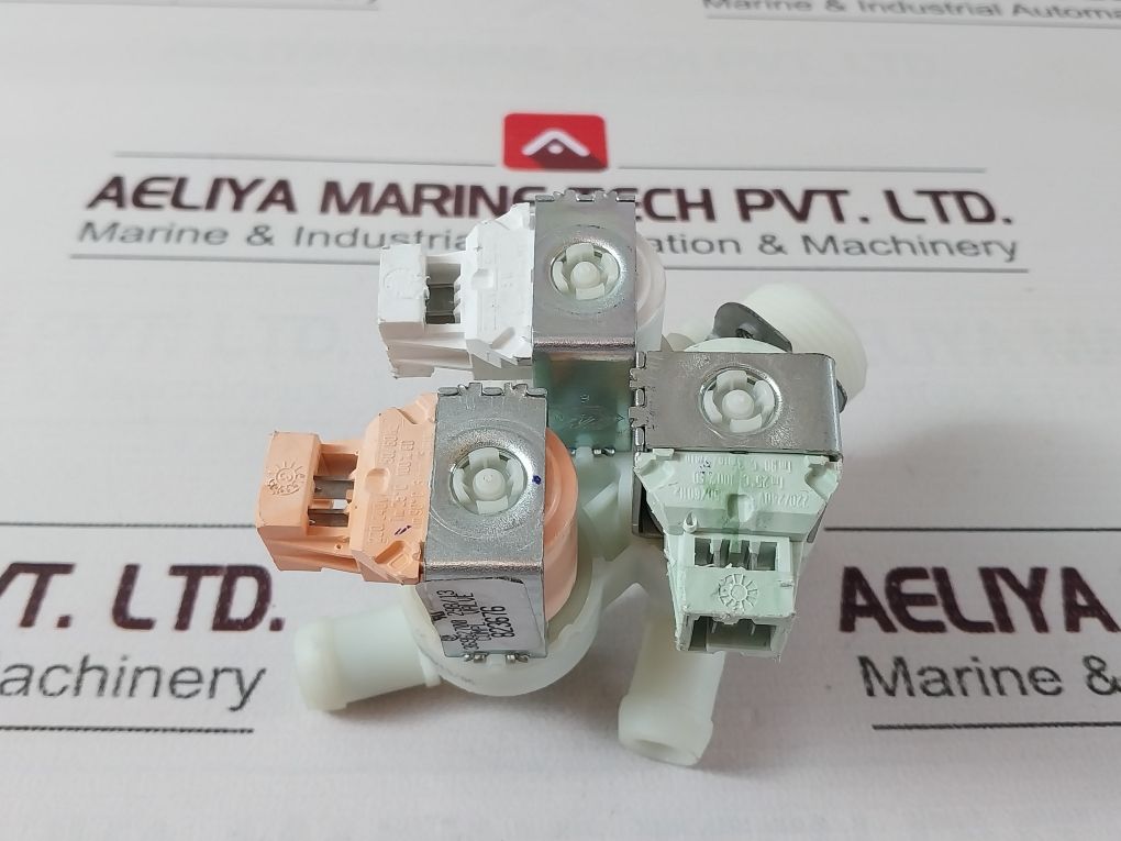 Electrolux 471823676 Valve Inlet 3Way Wascomat 220-240V