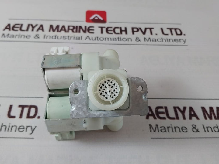 Electrolux 471823676 Valve Inlet 3Way Wascomat 220-240V