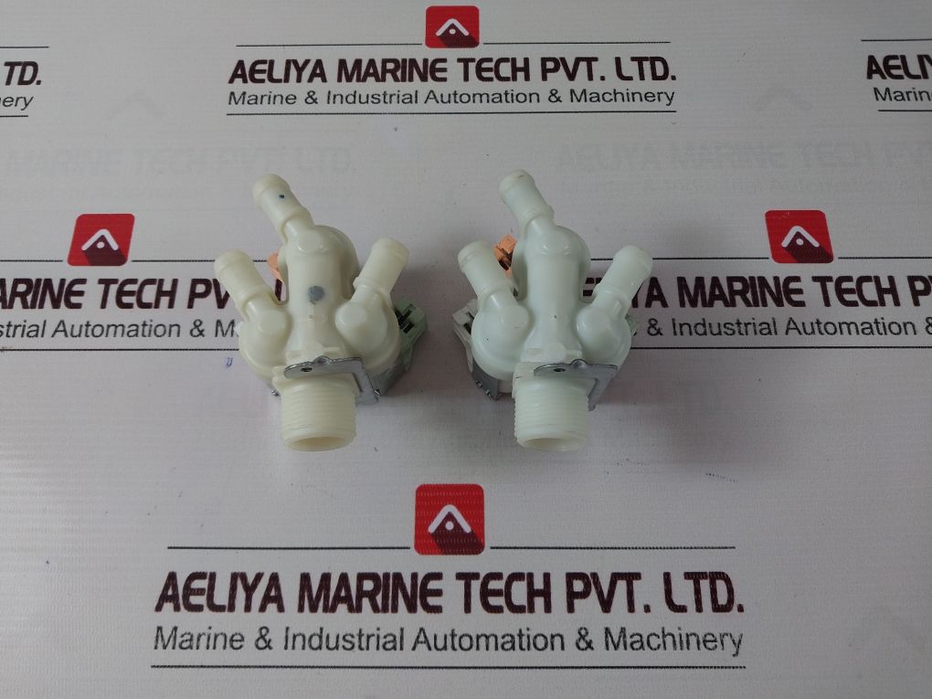 Electrolux 471823676 Valve Inlet 3Way Wascomat 220-240V