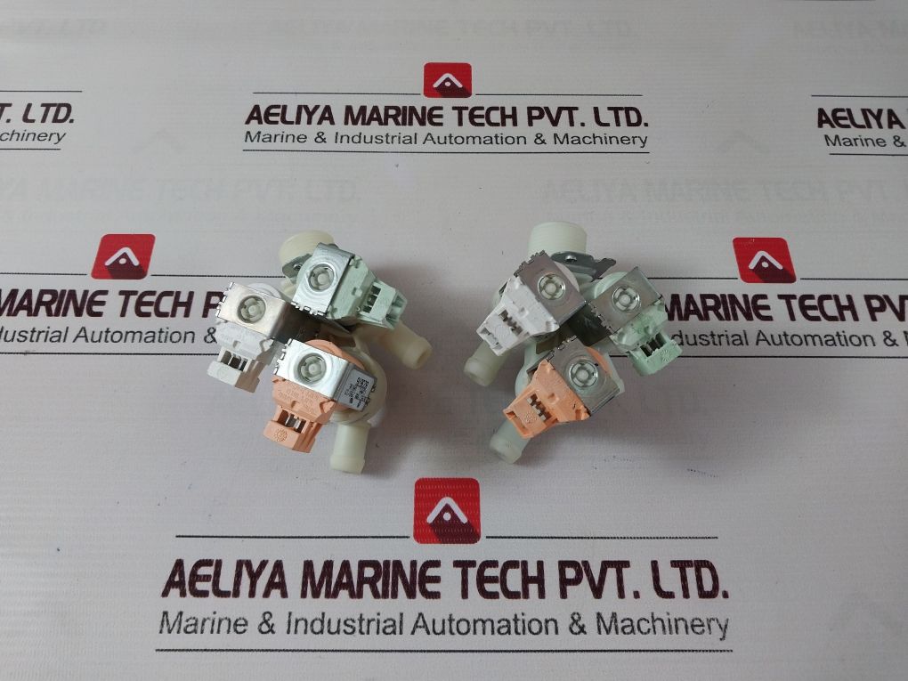 Electrolux 471823676 Valve Inlet 3Way Wascomat 220-240V