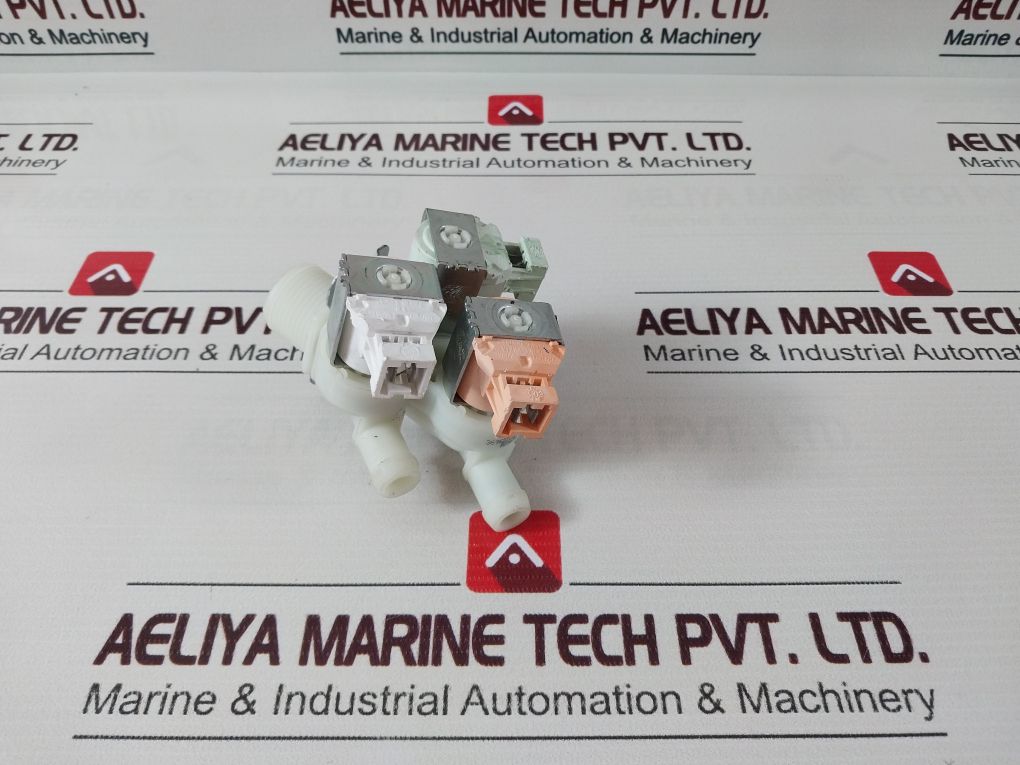 Electrolux 471823676 Valve Inlet 3Way Wascomat 220-240V