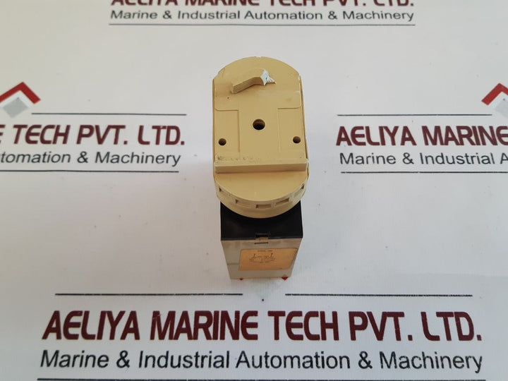 Electromatic Sa205 724 Time Delay Relay With Base 30-600 Sec