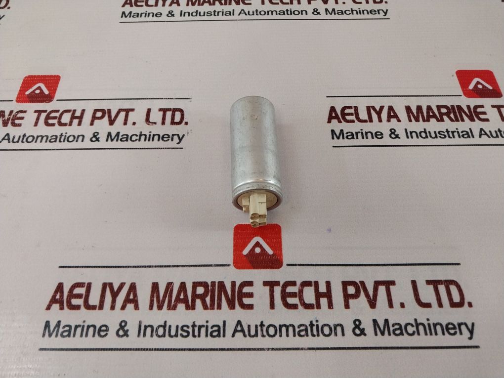 Electronicon E02.C70-300900 Capacitor