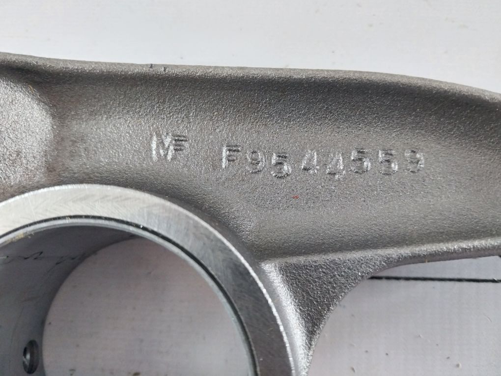 Emd 9546232 Rocker Arm Exhaust Valve 9571597