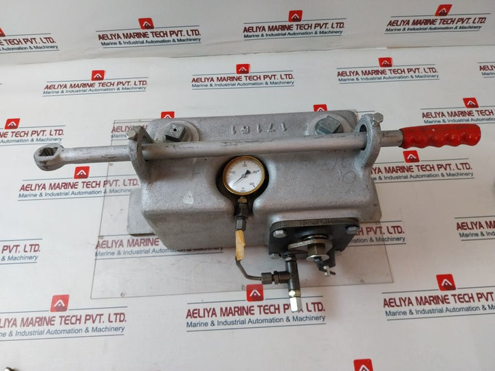 Empeo 17151 Mounting Pump For Coupling