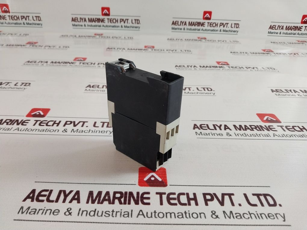 Entrelec Schiele 2.430.103.02 Time Relay 110-240Vac