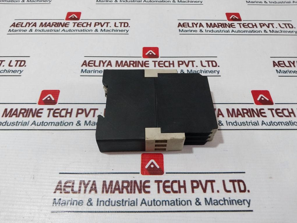 Entrelec 2.430.811.13 Thermistor Motor Protection Relay 250V