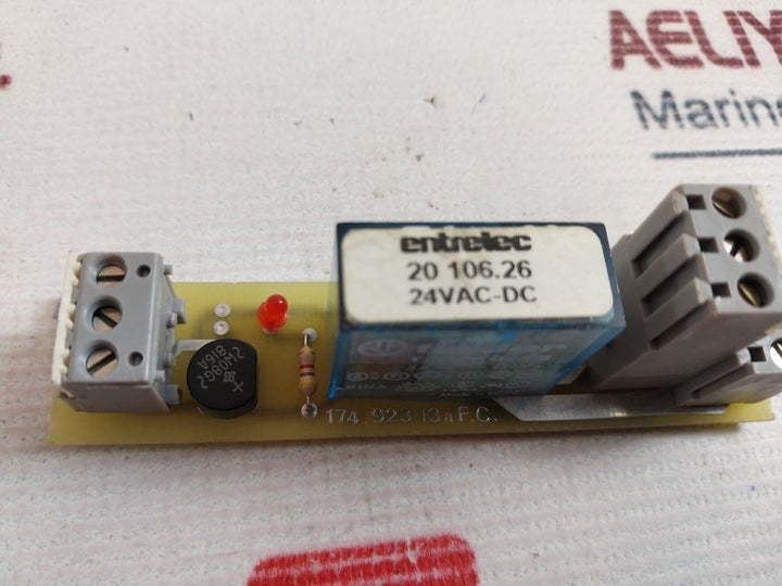 Entrelec 40.52 Relay Module