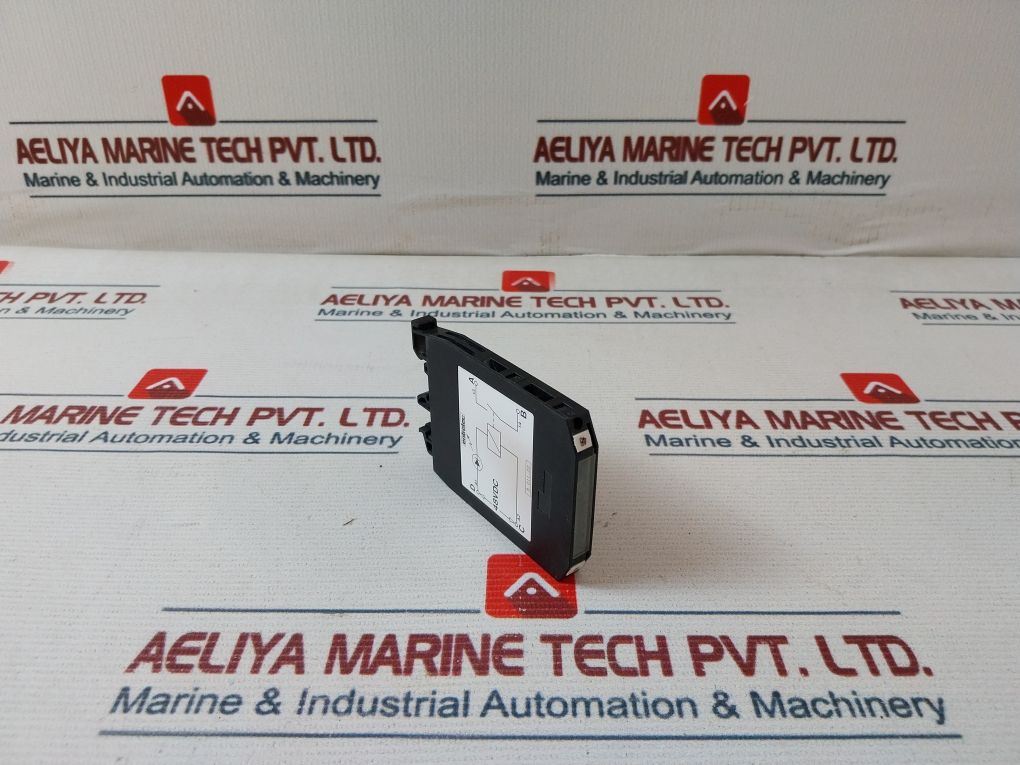 Entrelec 8 011.22 Relay Module