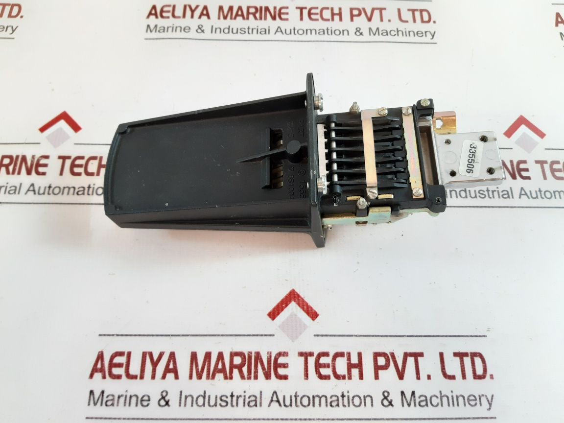 Essex straight six coin mechanism