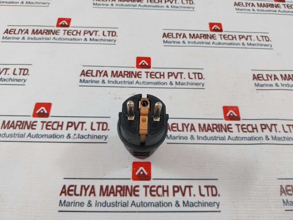 Etman Etm227S Plug Elect Schuko 2-pin+Earth Rubber