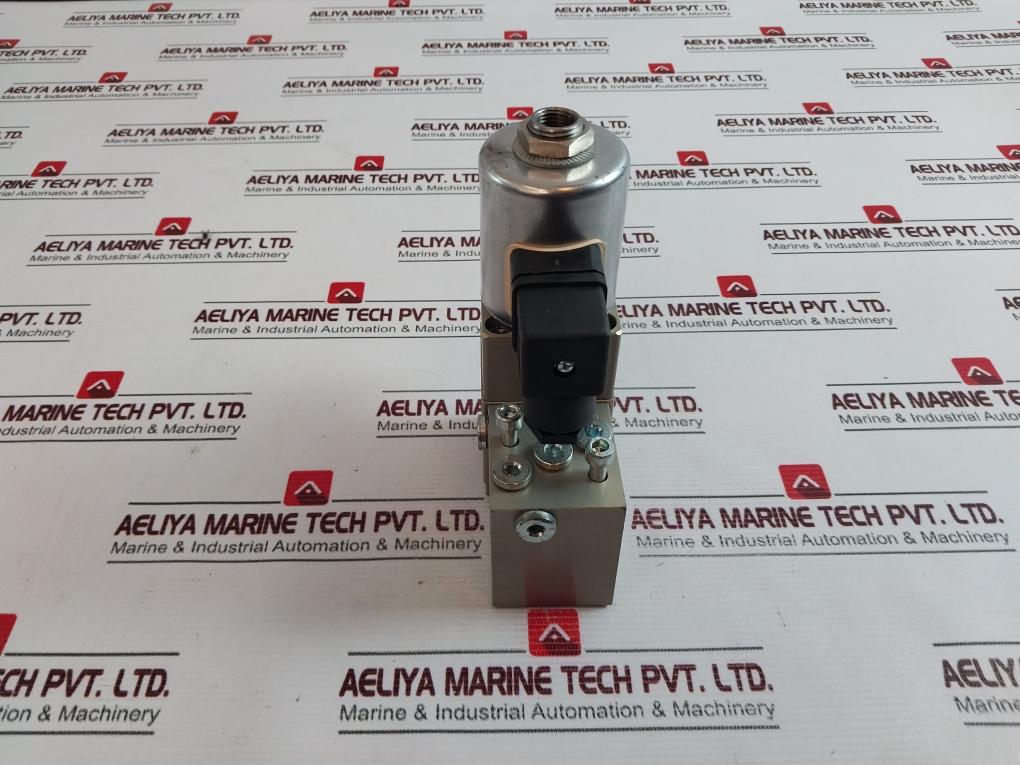 Eugen Seitz 118.156.110N 3-way Solenoid Valve 126.664.00