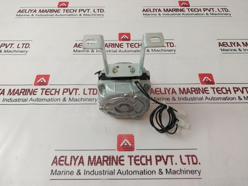 Euro-motors 82Ce-1305 Fan Motor 230V 50/60Hz 5/30W 0.20A