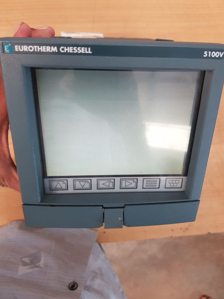 Eurotherm Chessell 5100V Graphic Recorders Ur28667-001-001 0704 T23
