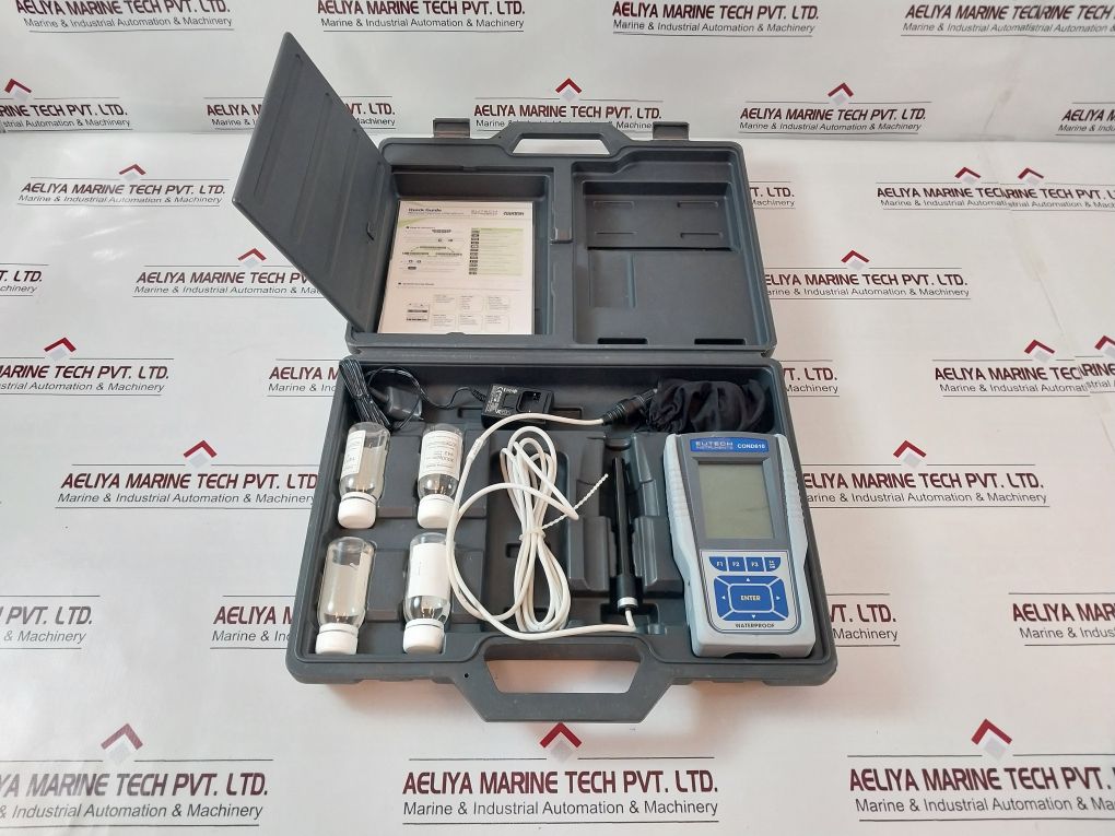 Eutech Cond 610 Waterproof Handheld Conductivity Meter Set