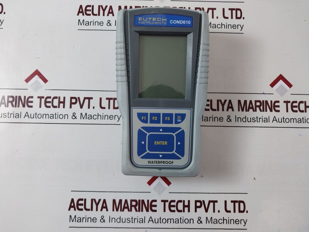 Eutech Cond 610 Waterproof Handheld Conductivity Meter Set