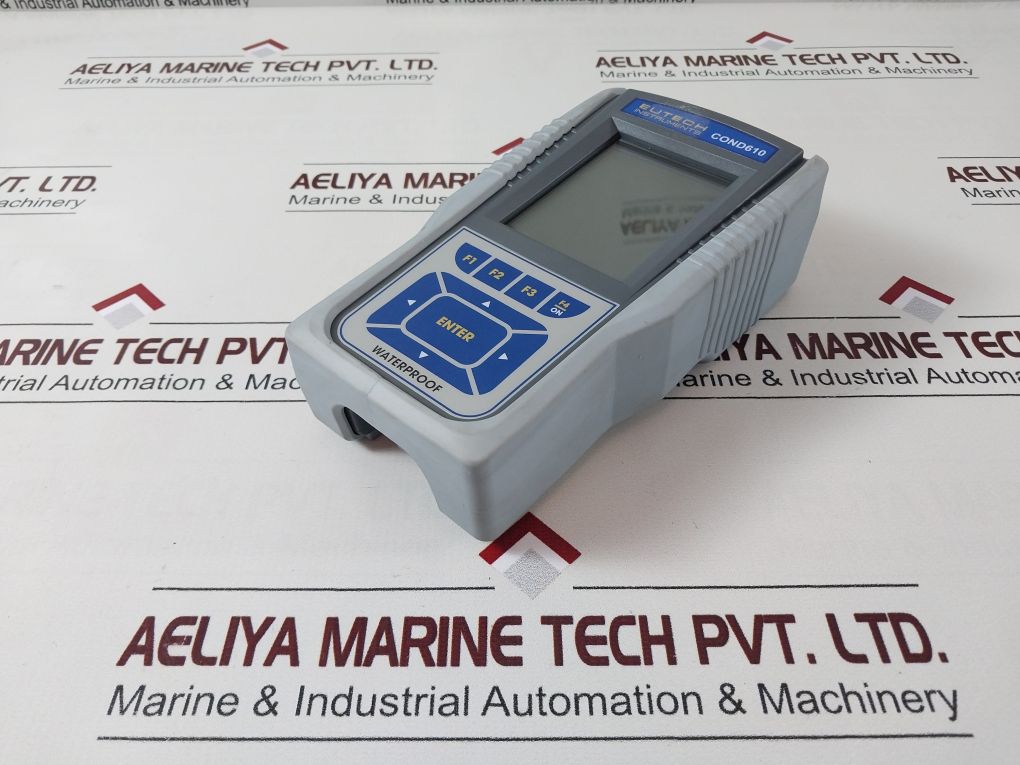 Eutech Cond 610 Waterproof Handheld Conductivity Meter Set