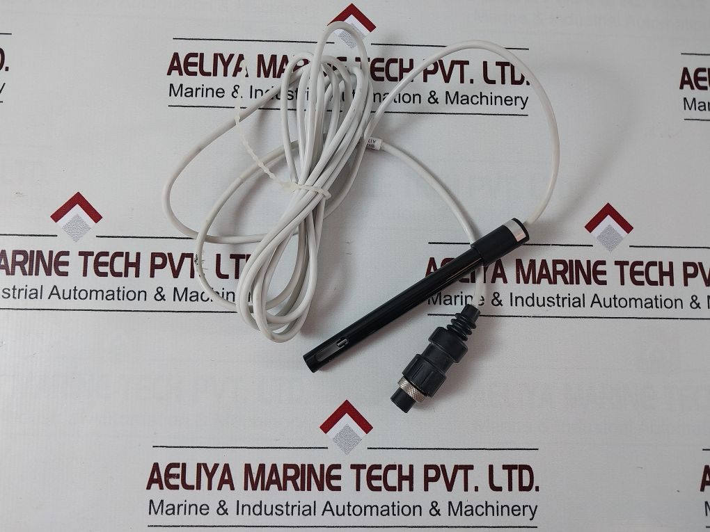 Eutech Cond 610 Waterproof Handheld Conductivity Meter Set