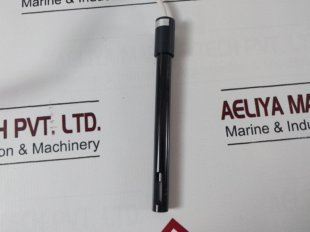 Eutech Cond 610 Waterproof Handheld Conductivity Meter Set