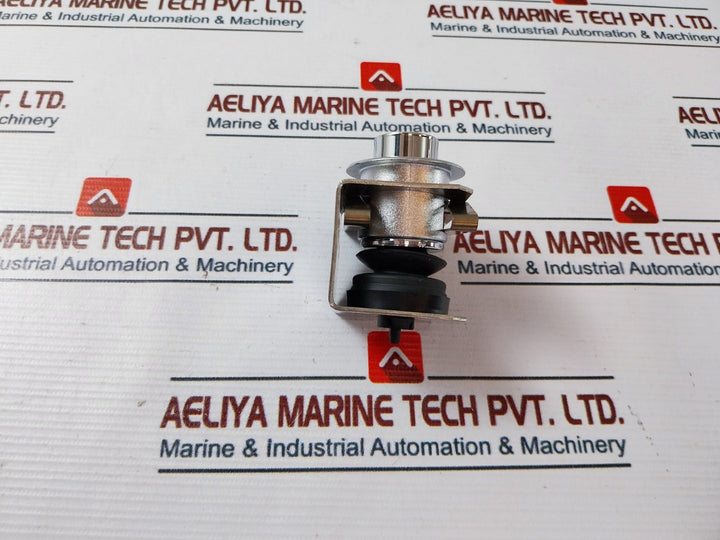 Evac 5860303 Pneumatic Push Button En054