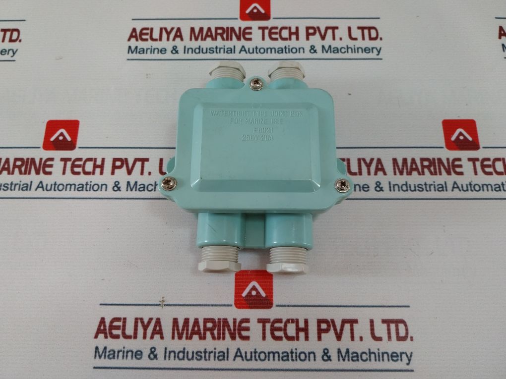F8821 250V 20A Watertight Junction Box