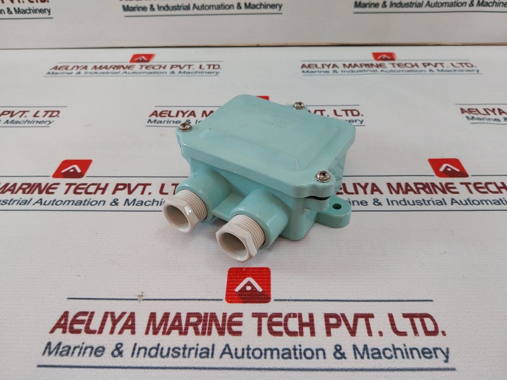 F8821 250V 20A Watertight Junction Box