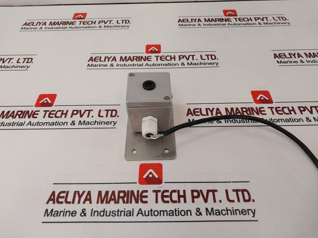 Fathom Systems 000-012-538 Digital Diver Comms Outstation 000-001-713