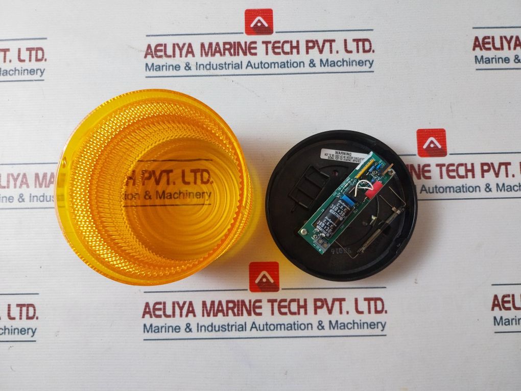 Federal Signal 141St-024A Electraflash Strobe Light Series A3 Amber 0.08A 24Vdc