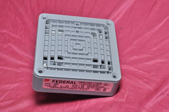 Federal Vibratone Horn 450