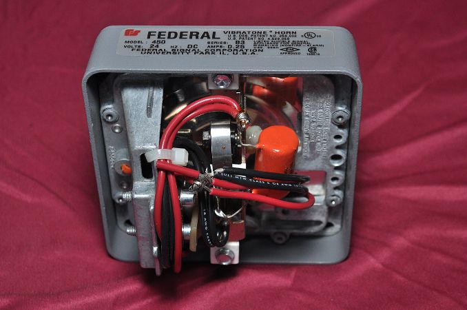 Federal Vibratone Horn 450