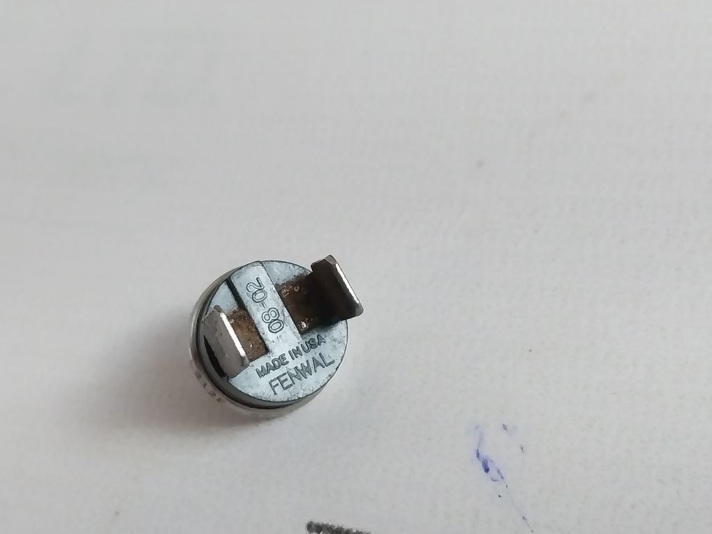 Fenwal 08-029000-088 Limit Switch L212F