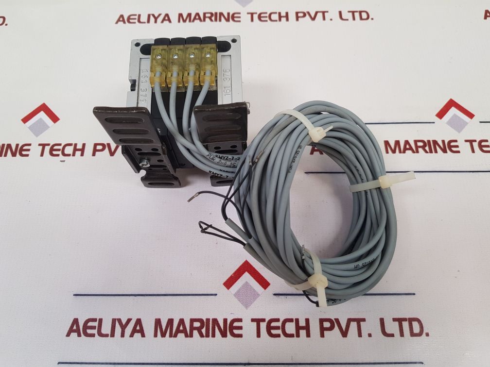 Festo 10P-10-4A-ic-r-v-4M+U4D Valve Terminal