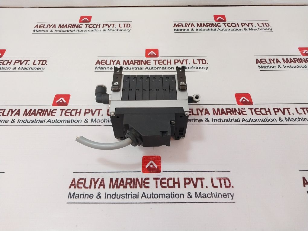 Festo Cpv10-ge-mp-8 Pneumatic Solenoid Valve 24V Dc