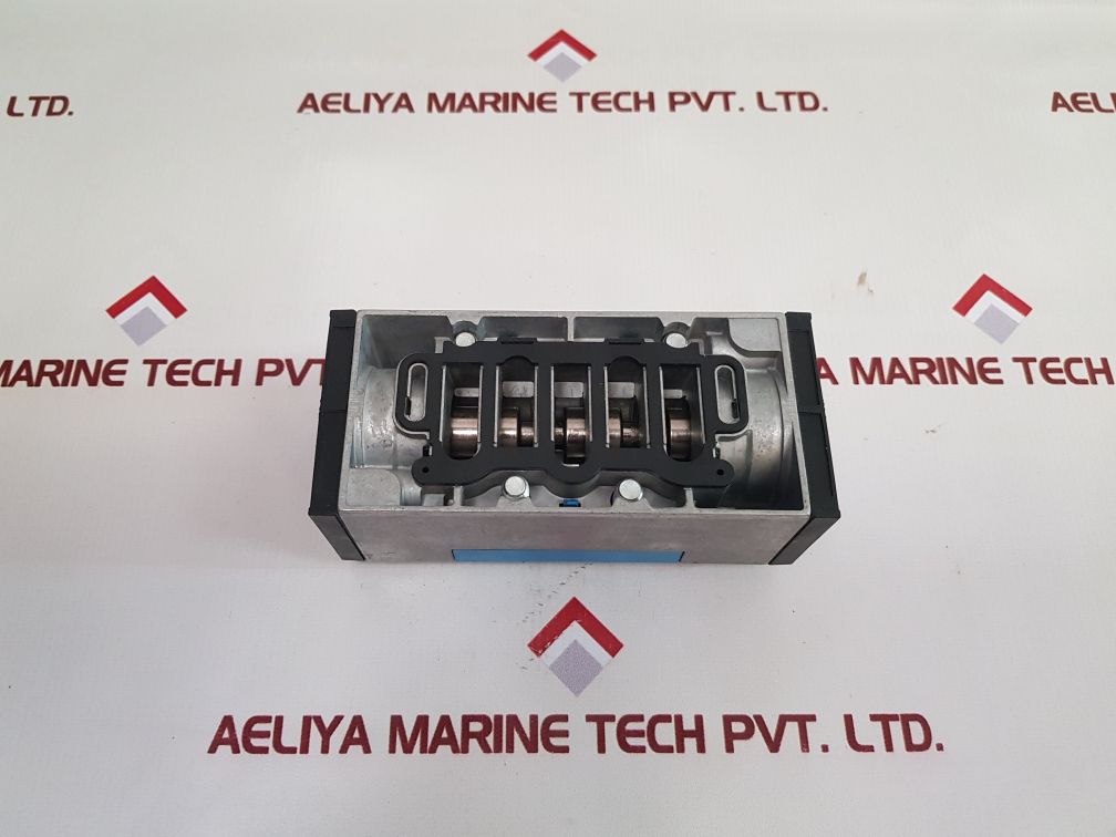 Festo J-5/2-d-3-c Pneumatic Valve