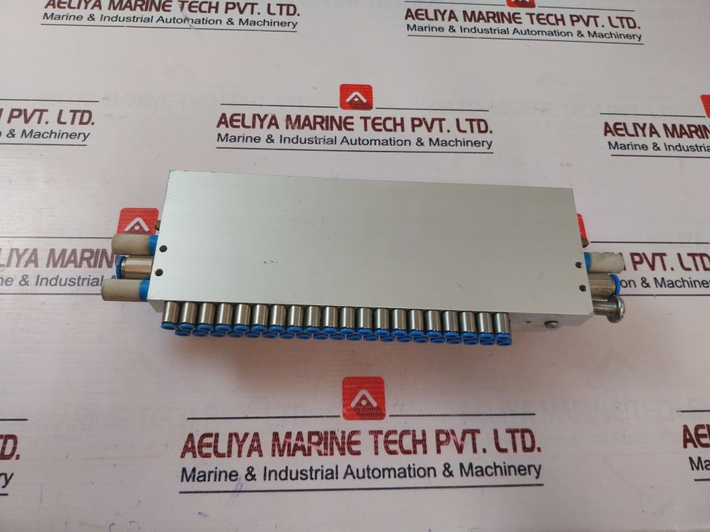 Festo Vuvg-b10-b52-zt-f-1T1L Solenoid Valve 573606 H158