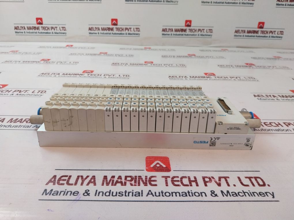 Festo Vuvg-b10-b52-zt-f-1T1L Solenoid Valve 573606 H158