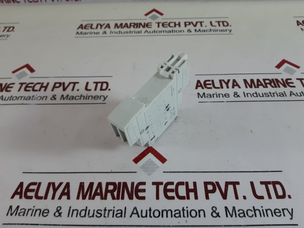 Finder 20.22.8.230.4000 Step Relay 230V~