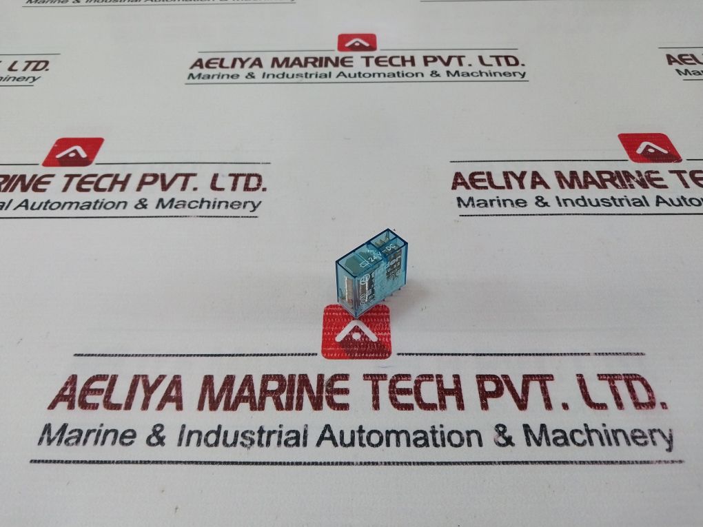 Finder 40.52 Relay 250V