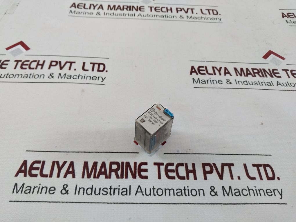 Finder 55.32.9.024.0040 Relay 10A 250V~