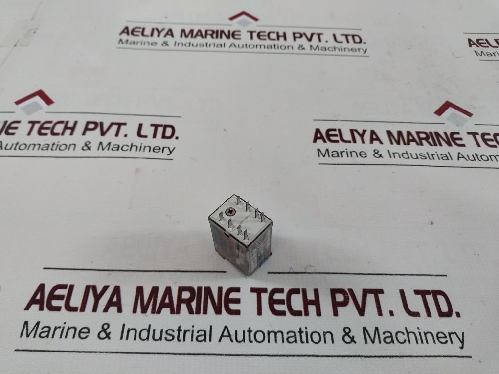 Finder 55.32.9.024.0040 Relay 10A 250V~