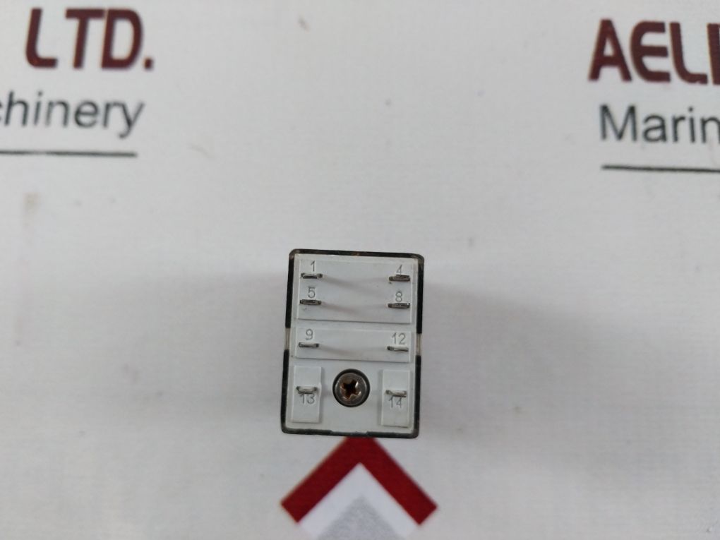 Finder 55.32.9.024.0040 Relay 10A 250V~