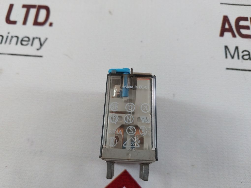 Finder 55.32.9.024.0040 Relay 10A 250V~